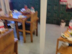 -毛辣果·贵州红酸汤牛肉火锅(西单店)
