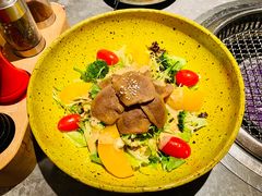 炙烤牛舌沙拉-厚贞日式烤肉(龙之梦店)