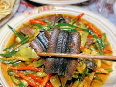 -耙吉吉川味小酒馆(本地人回头店)