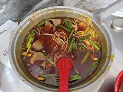-铁锅哥米线