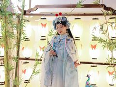 -翩若国风汉服体验馆