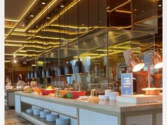 自助取餐区-大中华希尔顿酒店-念自助餐·嗨啤·小龙虾