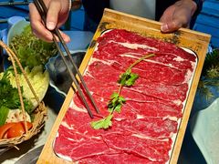 -茅草房·河畔园林火锅