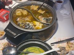 -阿瓦山寨·湘菜现炒·剁椒鱼头王(咸阳总店)