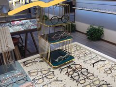 -宏宇眼镜蔡司依视路折扣店(兆佳眼镜城店)