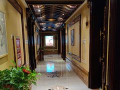 -皇宫大酒店