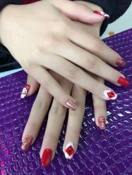 -小红楼美甲美容中心