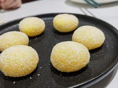 芒果糯米糍-喜势点·糖沙翁手工茶点·本地人茶居(永庆坊店)