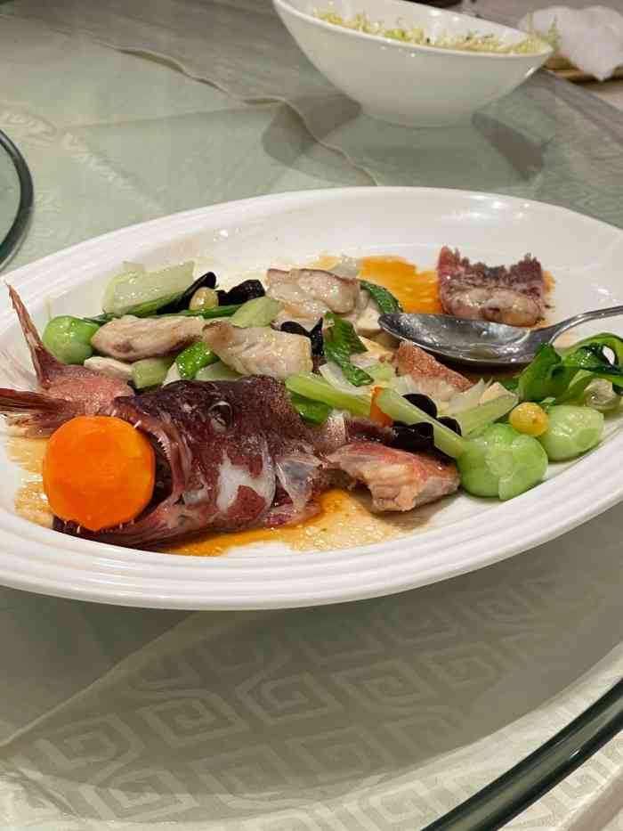 顺峰(阜成店)-"海鲜的前列酒店了,价钱自然不菲,服务员好.