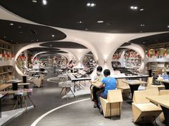 -钟书阁(珍园店)