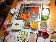 -巴渝瓦肆重庆鲜火锅(宝龙环湖店)