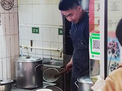-玲玲饮食店