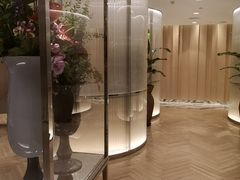 -香港百合居(LCM置汇旭辉广场店)