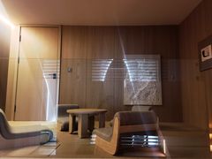 -涨巢·潮玩水疗局