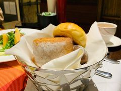 -鲜艳西餐厅(衡山路十二号华邑店)
