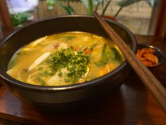 -银米·云南传统过桥米线(双廊黑金冠店)