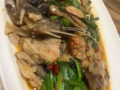 杂鱼锅贴-木柴豆腐·活海鲜·鲁菜