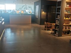 -魔方城市书房(中街益田店)