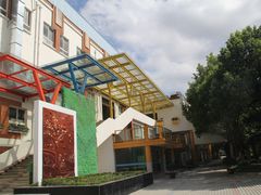 -上海市民办金苹果学校