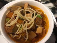 八宝辣酱面-功德林(南京西路店)