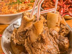 -李双猪·小龙虾·烧烤·羊肉煲(乐山店)