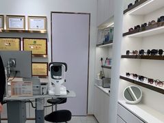 -锦泉眼视光中心(海珠广场店)