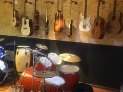 -艺桉余音琴行(火神庙分店)