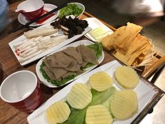 -牛很鲜潮汕牛肉火锅(朝晖路店)