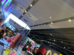 -NIKE品牌体验店(金源新燕莎店)