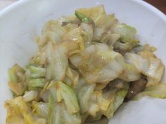 -湖南人家湘菜馆(镇江路店)
