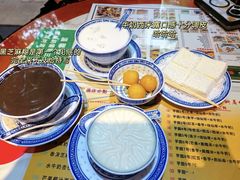 -广信牛奶甜品世家(台东店)