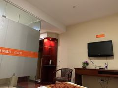 -骏怡连锁酒店(薛家店)