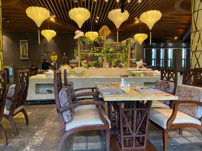 贝迪颐园温泉度假酒店-"环境好,就是这几天有点冷,水果有点少,下.