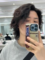 -镁连社·美联社