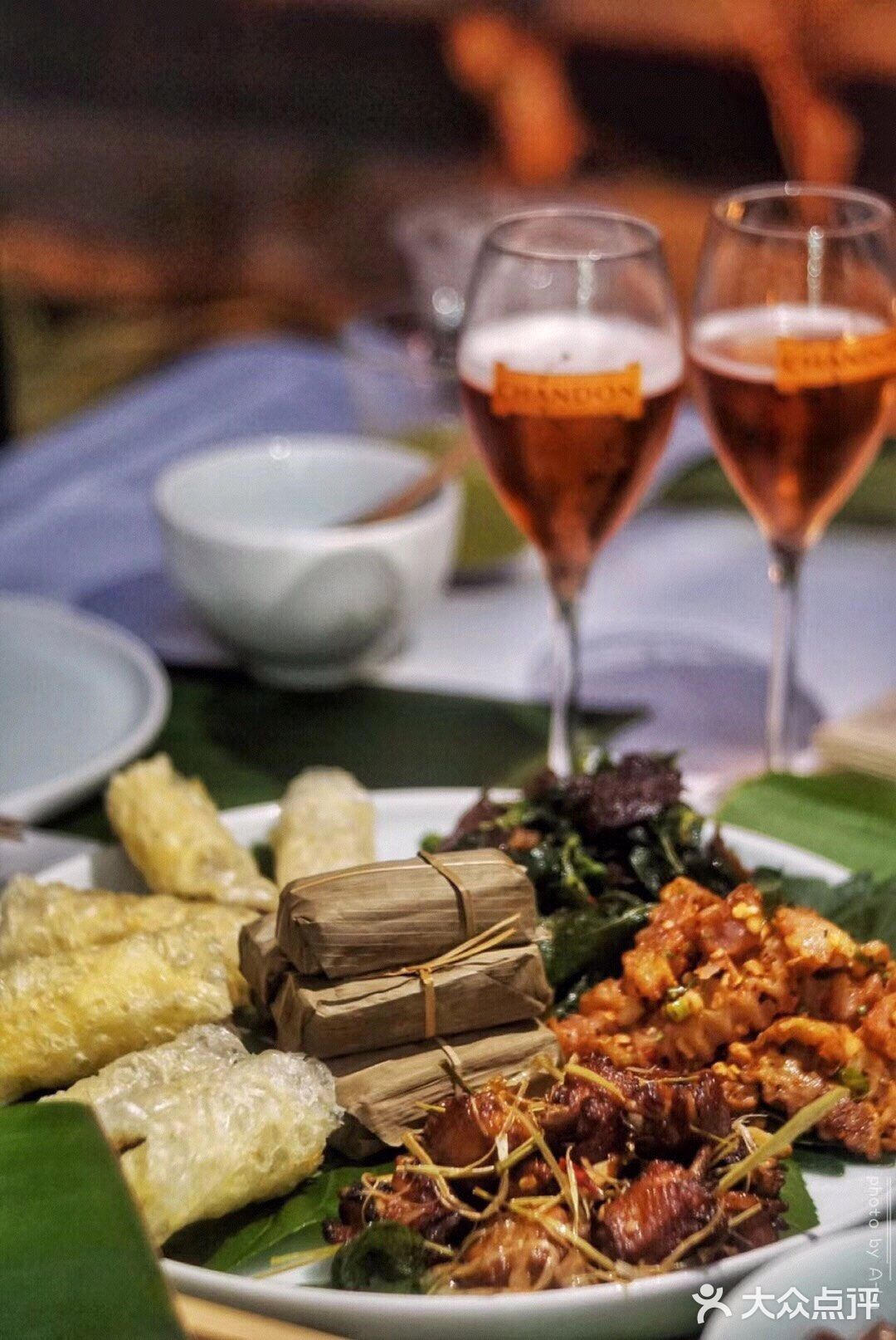 一坐一忘忆云南，夏桐美酒🍷惹人爱，岂止是微醺