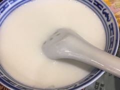 -赵记传承特色牛奶甜品(泉城广场店)