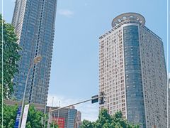 -日月光中心广场