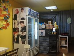-志龙皇冠吃货椰子铺