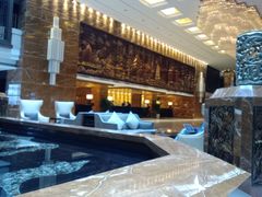 总服务台-西安唐隆国际酒店(大雁塔大唐不夜城店)