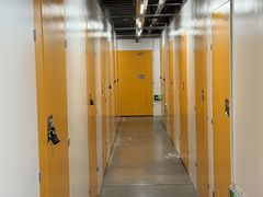 -安东易迷你自助仓储寄存仓库(顾戴路店)