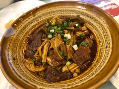 牛腩炖腐竹-东四民芳餐厅(世茂工三店)