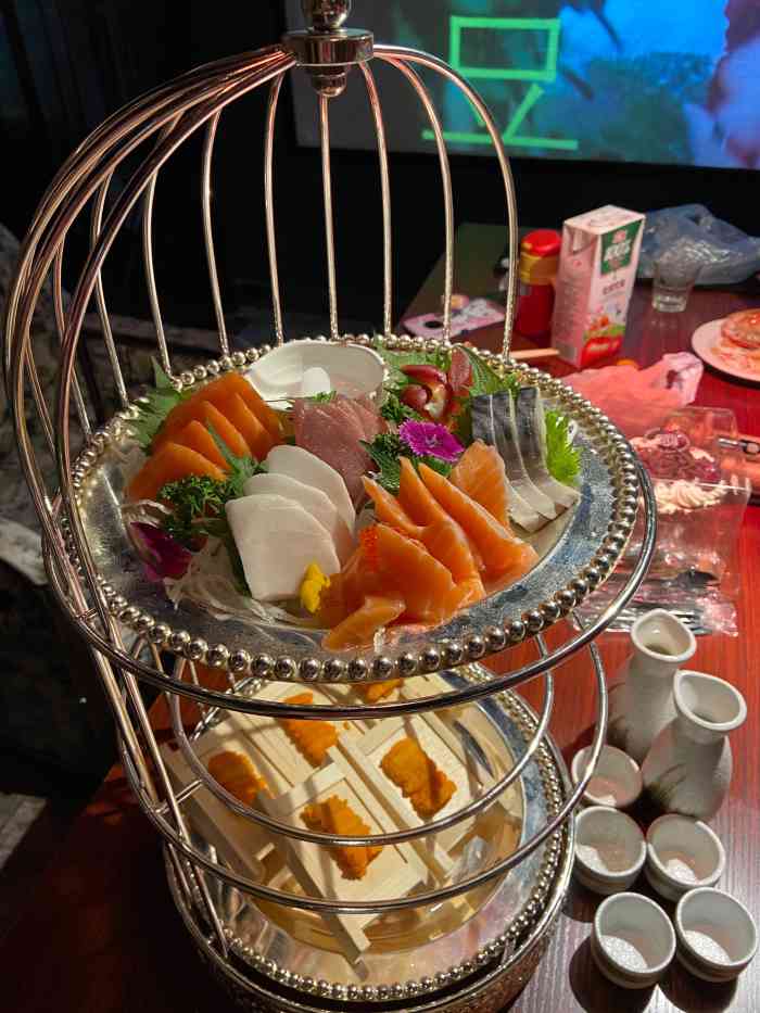 秘宅日料ktv(马甸桥店)-"菜品口感很到位,吃饭唱歌一体化,不一样的.