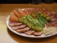 冷切拼盘（大份）-瑞食酒馆 La Taverne Suisse