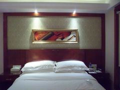 -维也纳酒店(广州京溪南方医院同和地铁站店)