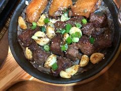 -老东镇啤酒屋海鲜加工·蒸汽海鲜·海鲜烧烤(台东店)