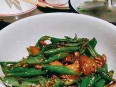 -老湖南民间菜·牛肉十八炒(花都店)