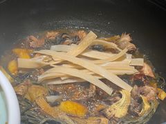 -锅老头海鲜铁锅炖