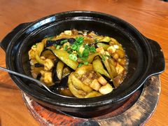 鱼香鸡粒茄子煲-頂好酒家·经典粤菜(海信广场店)