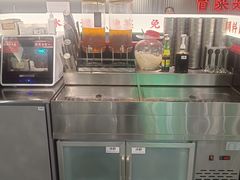 -成都你六姐·牛肉冒菜(信泰中心商场店)