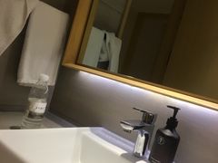 -全季酒店(上海金桥路地铁站店)